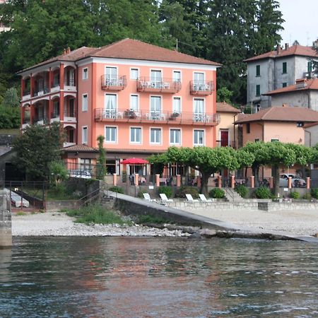 Albergo Riva Reno Di Leggiuno Exterior photo