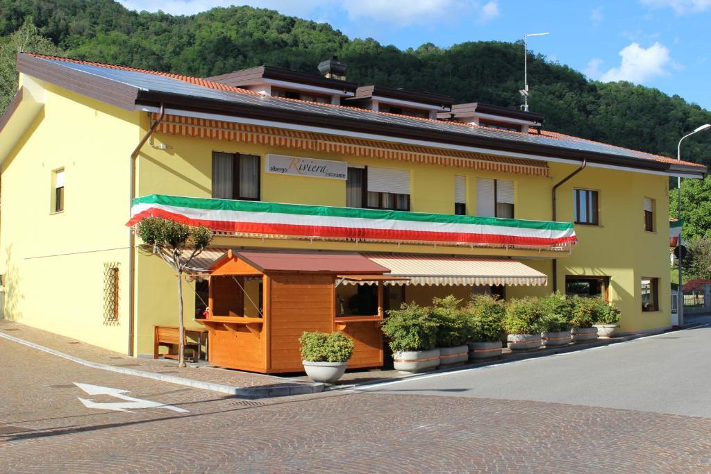 Albergo Riva Reno Di Leggiuno Exterior photo